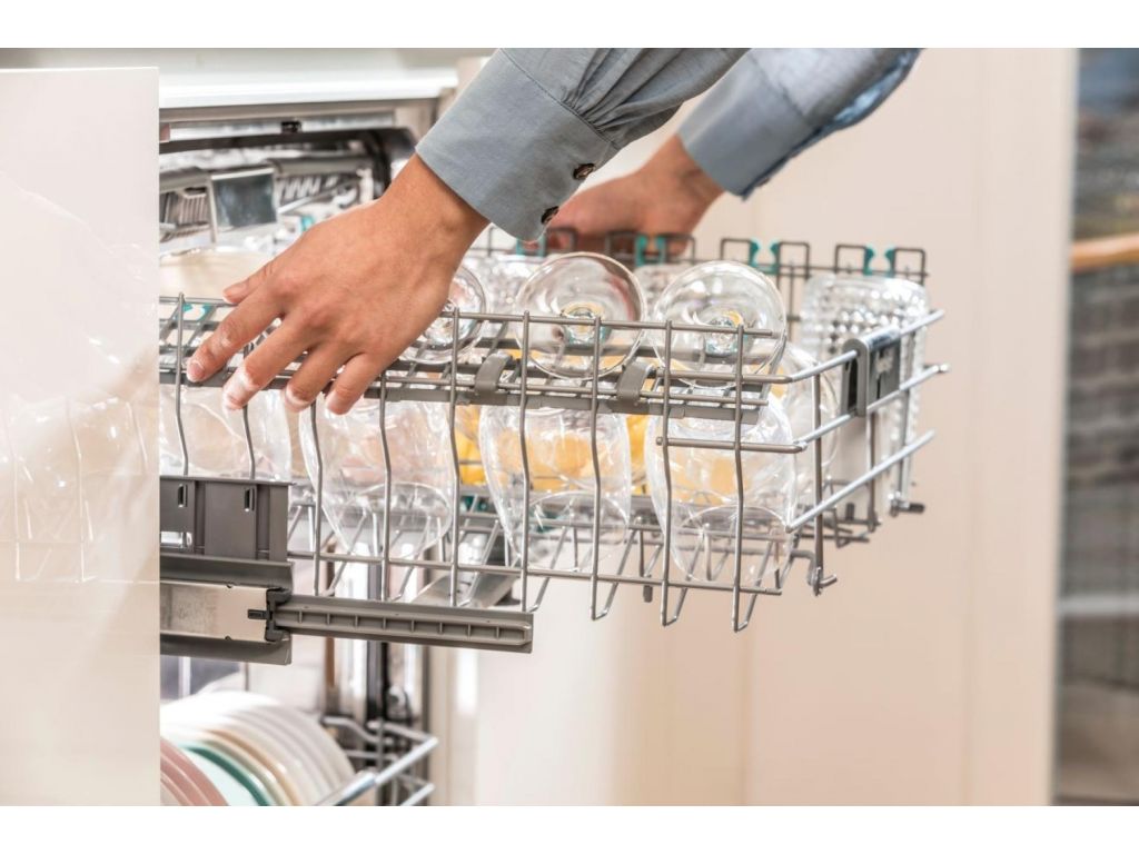 Отдельностоящая посудомоечная машина Gorenje GS642E90W