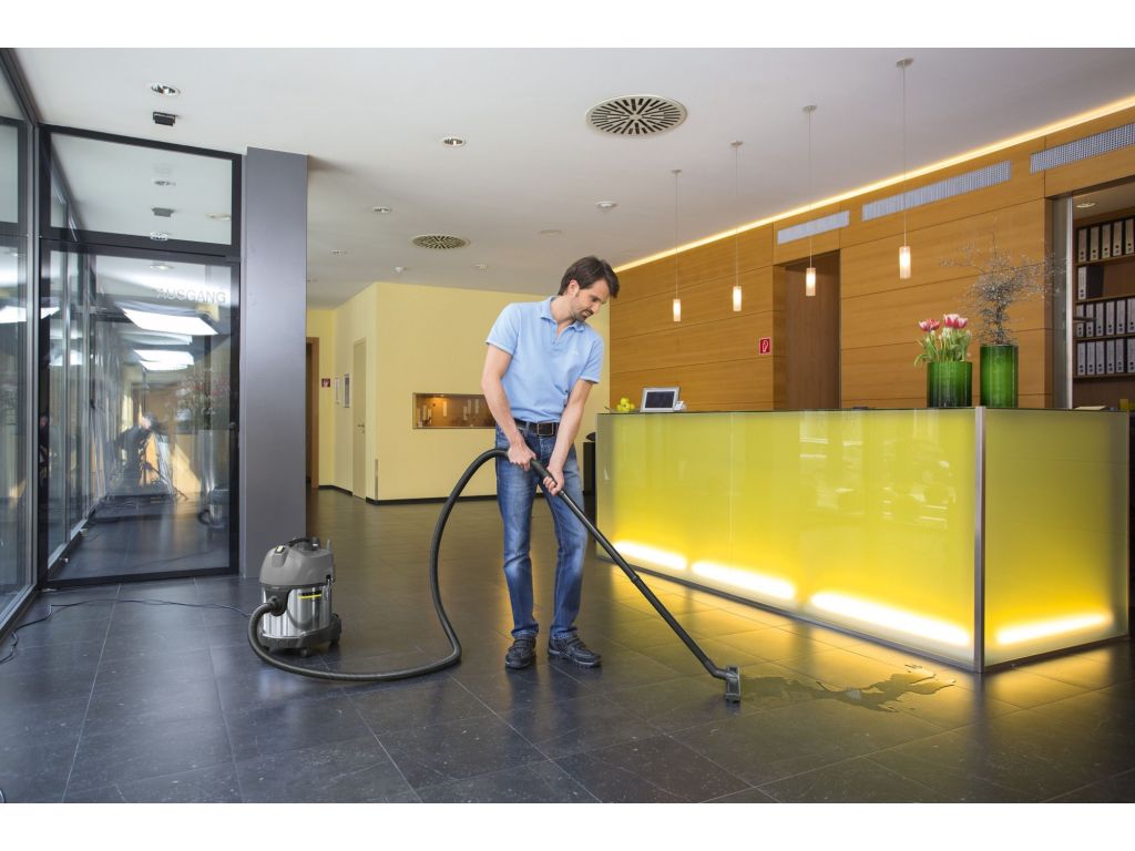 Пылесос Karcher NT 20/1 Me Classic 1.428-548.0
