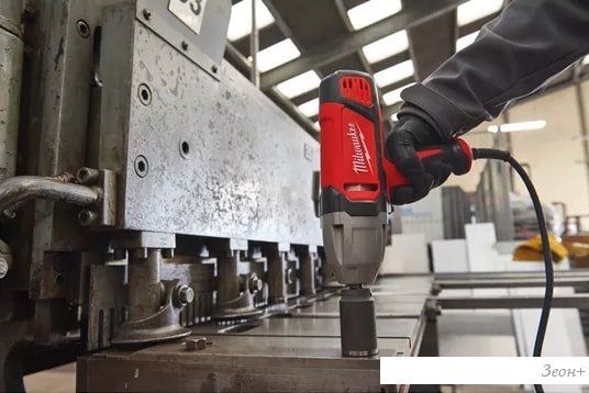 Ударный гайковерт Milwaukee IPWE 520 R 4933451525