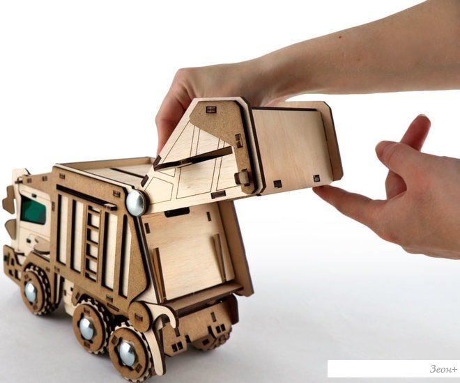 Сборная модель Woody Мусоровоз 02611