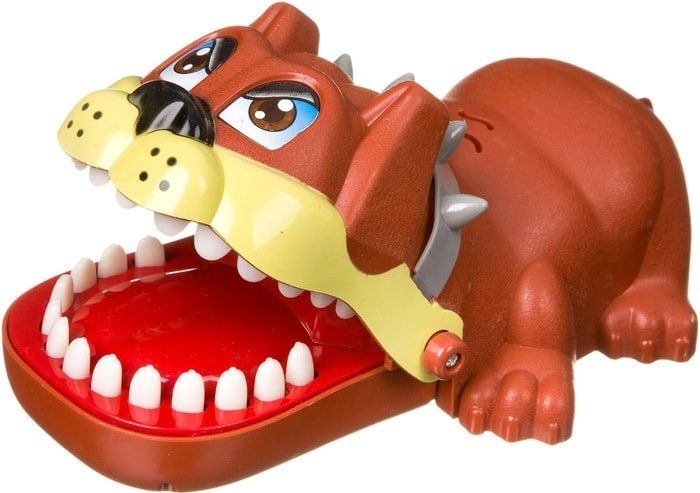 Настольная игра Bondibon Зубастая собака со светом и звуком ВВ3690