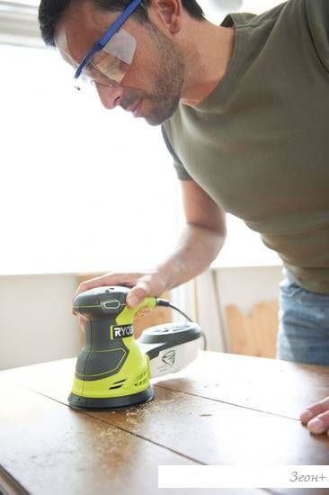 Эксцентриковая шлифмашина Ryobi ROS300