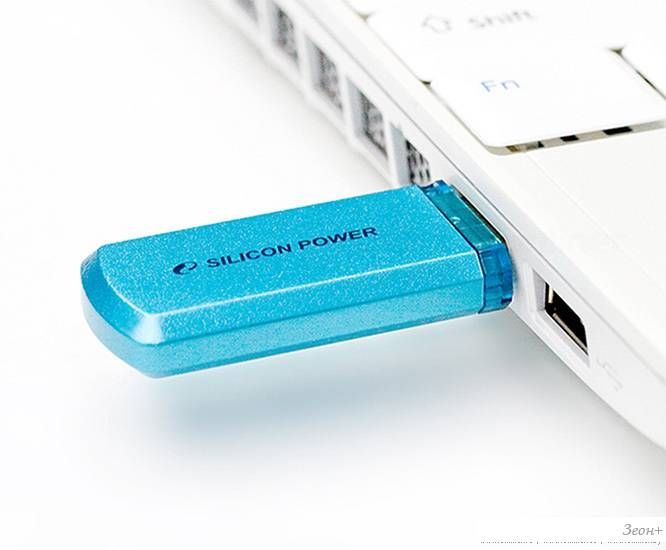 USB Flash Silicon-Power Helios 101 8 Гб (SP008GBUF2101V1N)