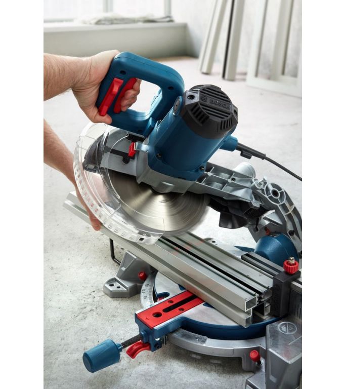 Дисковая (циркулярная) пила Bosch GCM 216 Professional 0601B33000