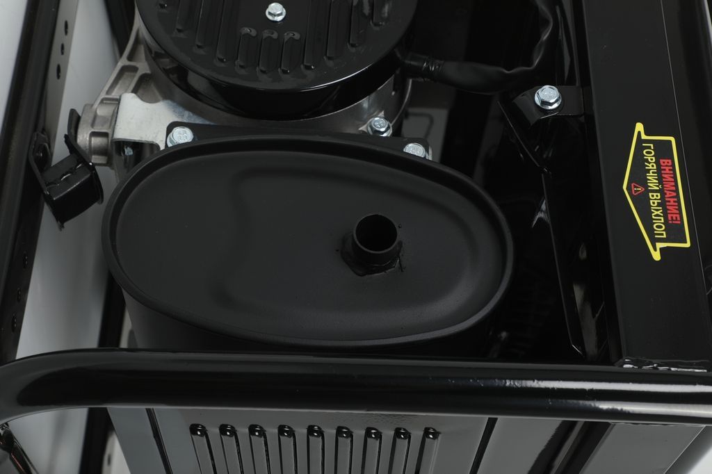 Бензиновый генератор Huter DY3.0A