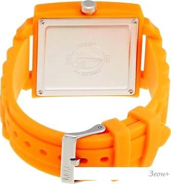 Наручные часы Q&Q VR12J005