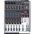   Behringer 1204USB