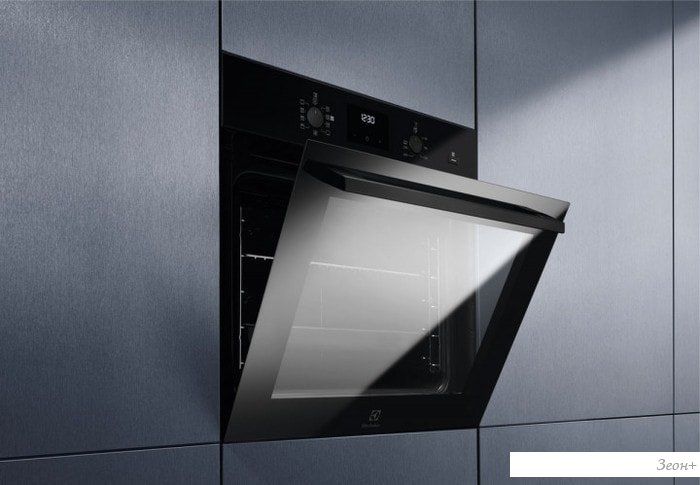 Электрический духовой шкаф Electrolux EOD3C70TK