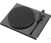  Pro-Ject Debut III ()