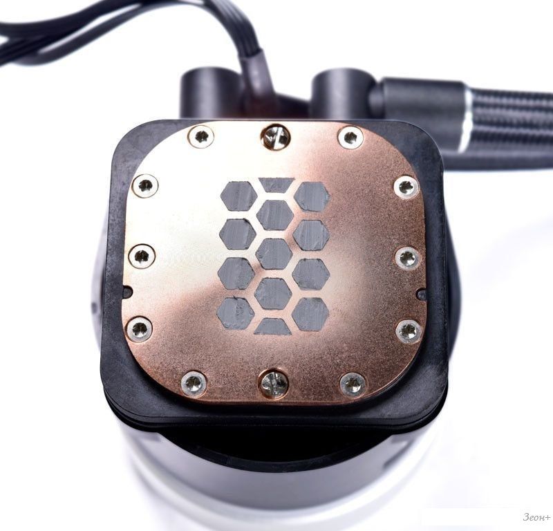 Жидкостное охлаждение для процессора Lian Li Galahad II Trinity 240 G89.GA2T24B.00