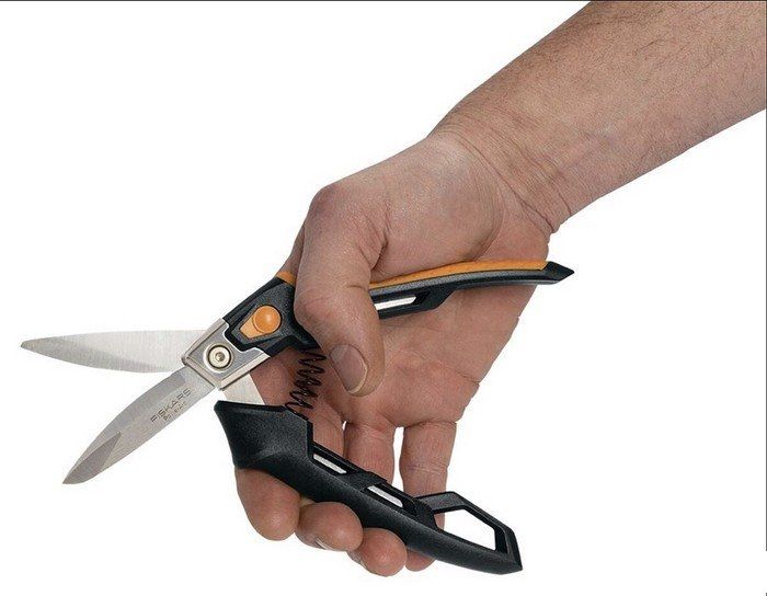 Ножницы технические Fiskars PowerArc 1027206