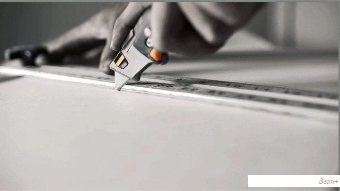 Нож строительный Fiskars CarbonMax 1027224
