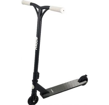   Ricos Hurricane ST10A ()