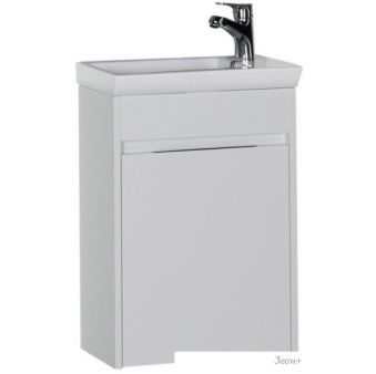 Aquanet     45 ()