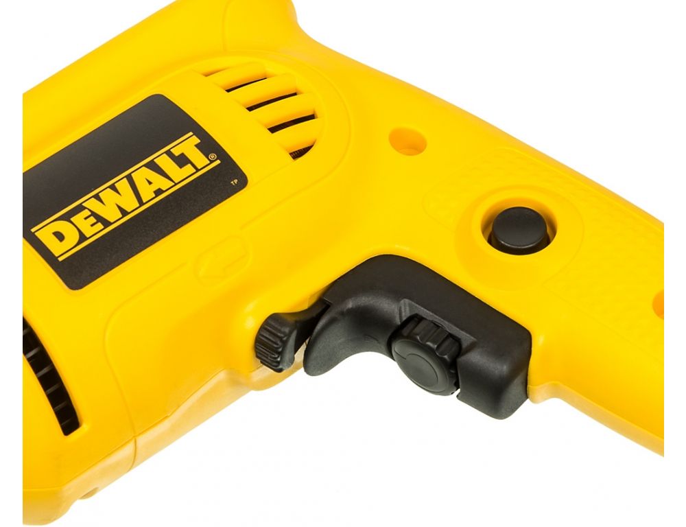 Дрель-шуруповерт DeWalt DWD014S