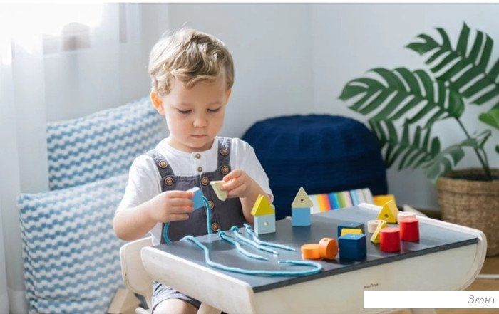 Развивающая игрушка Plan Toys Шнуровка Фигуры 5466
