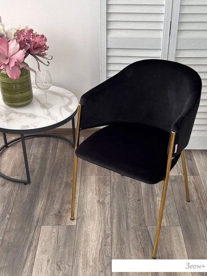 Стул M-City Dill 629M05377 (Momo-47 черный/золотой)