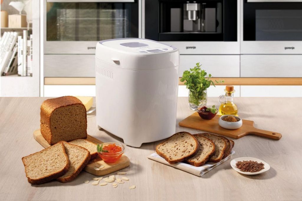 Хлебопечка Gorenje BM900WS