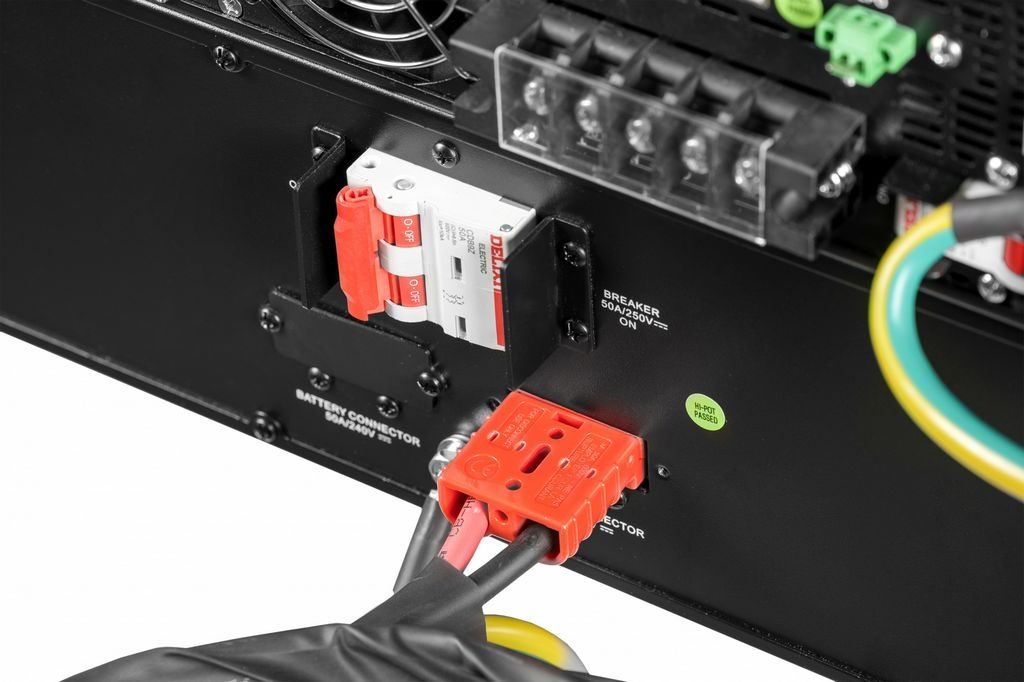 Источник бесперебойного питания Systeme Electric SRTSE6KRTXLI-NC