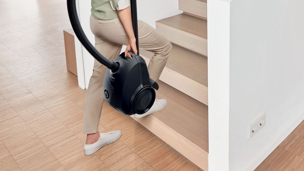 Пылесос Bosch BGBS2BA1P