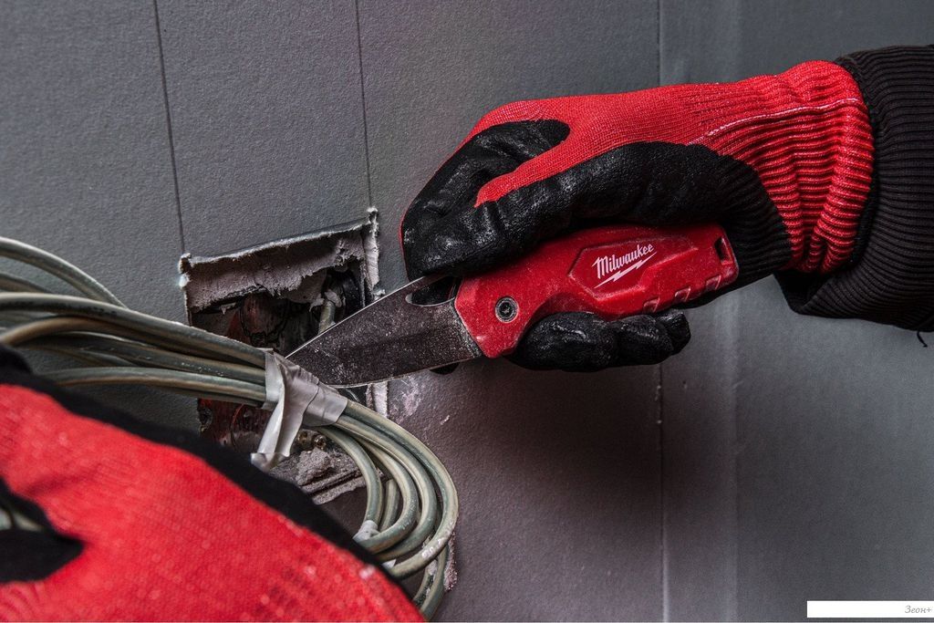 Нож строительный Milwaukee 4932478559