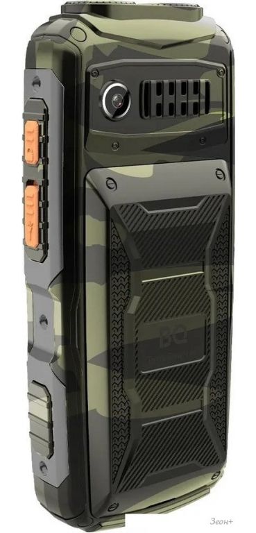 Кнопочный телефон BQ BQ-2410L Tank Power 4G (зеленый камуфляж)
