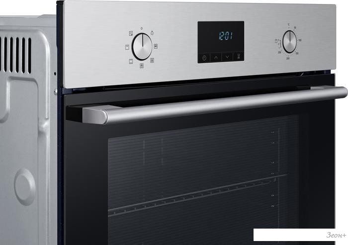 Электрический духовой шкаф Samsung NV68A1110BS