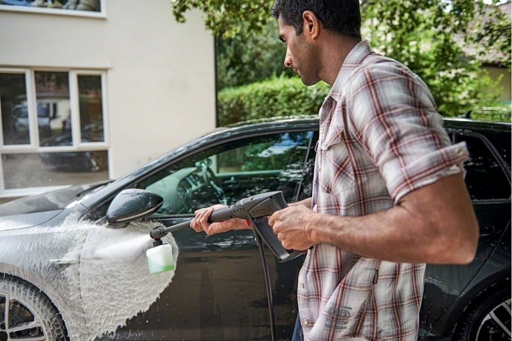 Мойка высокого давления Bosch UniversalAquatak 125 06008A7A00