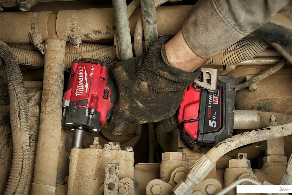 Гайковерт Milwaukee M18 FUEL M18FIW2F12-0 4933498058 (без АКБ)