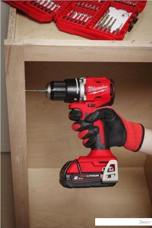 Дрель-шуруповерт Milwaukee M18 M18BLDDRC-0X 4933492832 (без АКБ, кейс)