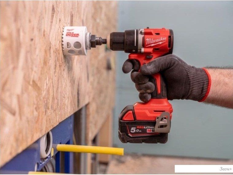 Дрель-шуруповерт Milwaukee M18 M18BLDDRC-0X 4933492832 (без АКБ, кейс)