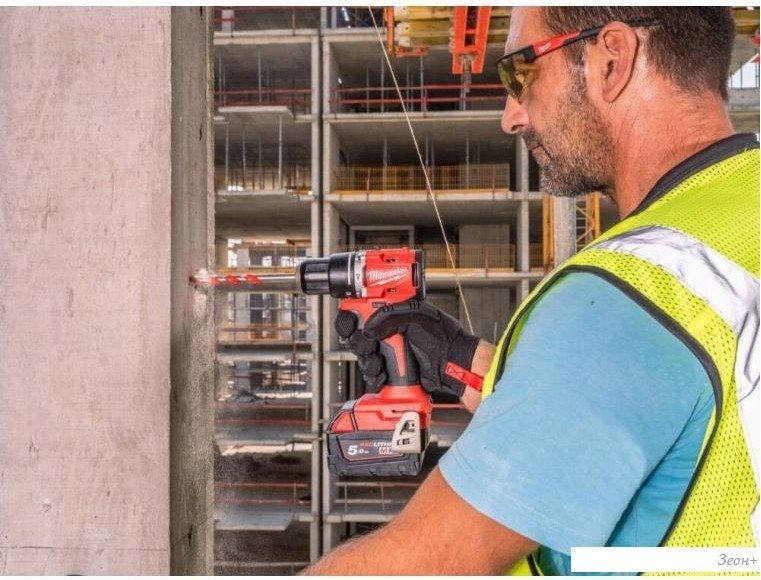 Ударная дрель-шуруповерт Milwaukee M18 M18BLPDRC-502C 4933492826 (с 2-мя АКБ 5 Ач, кейс)
