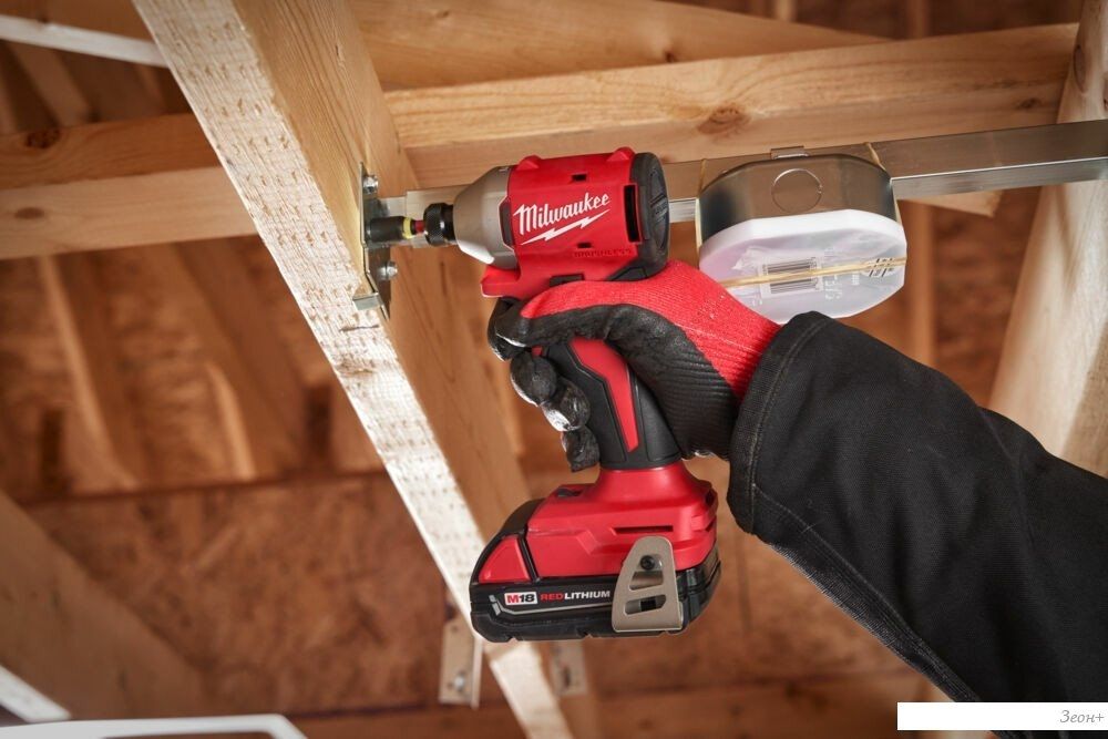 Винтоверт Milwaukee M18 M18BLIDR-0X 4933492842 (без АКБ, кейс)