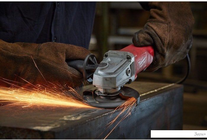 Угловая шлифмашина Milwaukee AG 13-125 XSPD