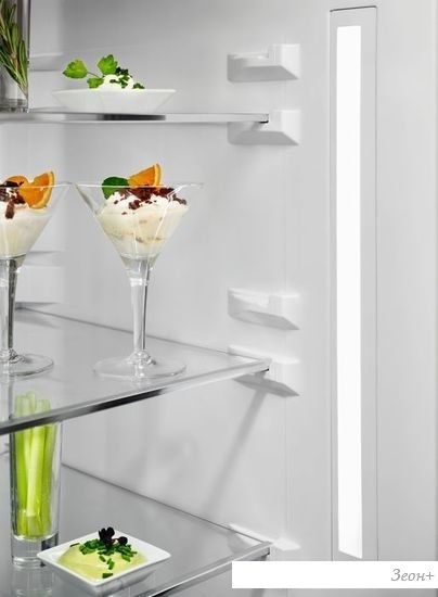 Холодильник Electrolux LNT7ME36X3