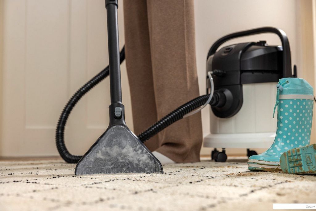 Пылесос Karcher SE 4 Plus 1.081-170.0