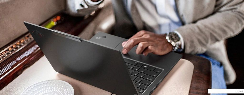 Ноутбук Lenovo ThinkPad X1 Carbon Gen 12 21KDS07D00