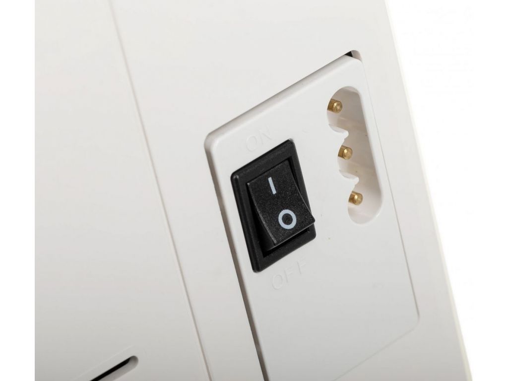 Электромеханическая швейная машина Janome Excellent Stitch 18A
