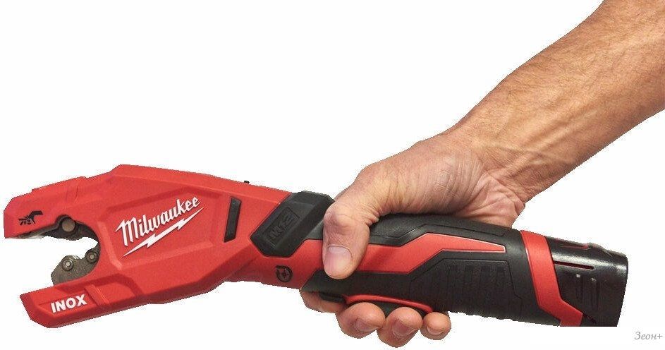 Труборез Milwaukee M12 PCSS-202C 4933479242 (с 2-мя АКБ, кейс)