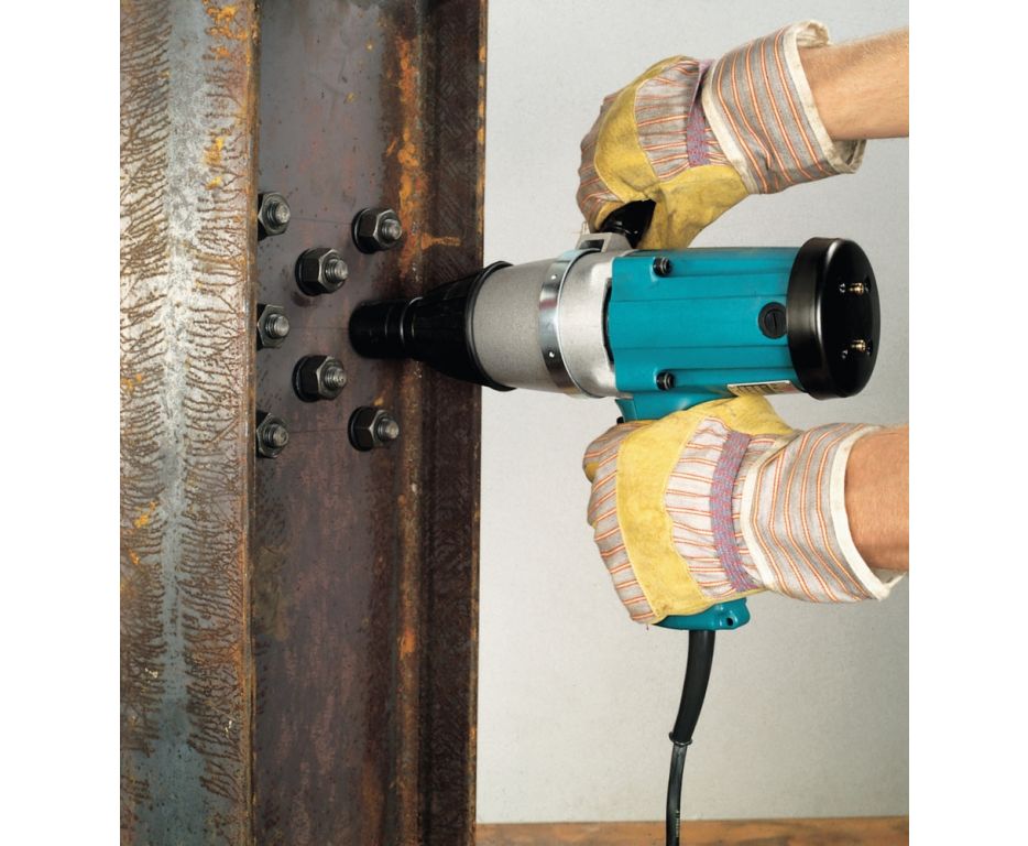 Ударный гайковерт Makita 6906