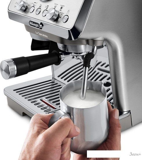 Рожковая кофеварка DeLonghi La Specialista Arte Evo Cold Brew EC9255.M