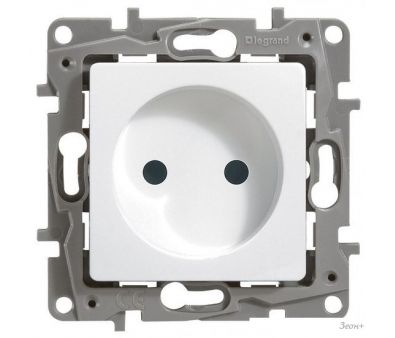  Legrand Etika 672234 ()