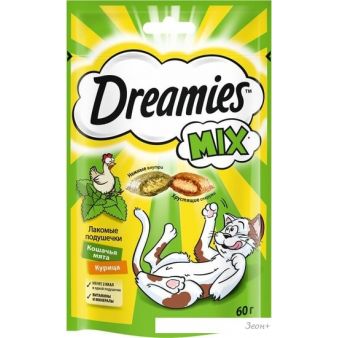 Лакомство для кошек Dreamies лакомые подушечки Mix с кошачьей мятой и курицей 60 г