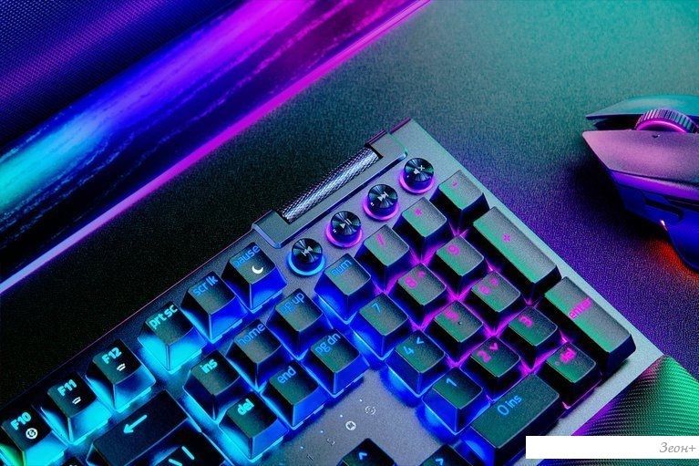Клавиатура Razer BlackWidow V4 Pro (Razer Yellow)