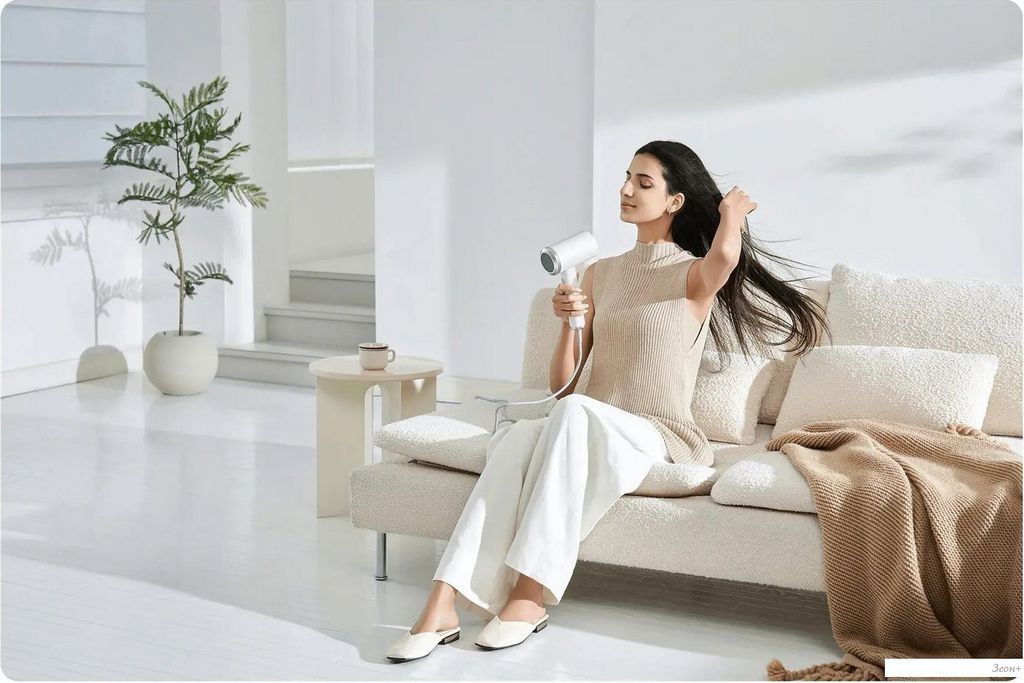 Фен Xiaomi High-speed Ionic Hair Dryer GSHGL01LX (европейская версия, белый) BHR9114EU