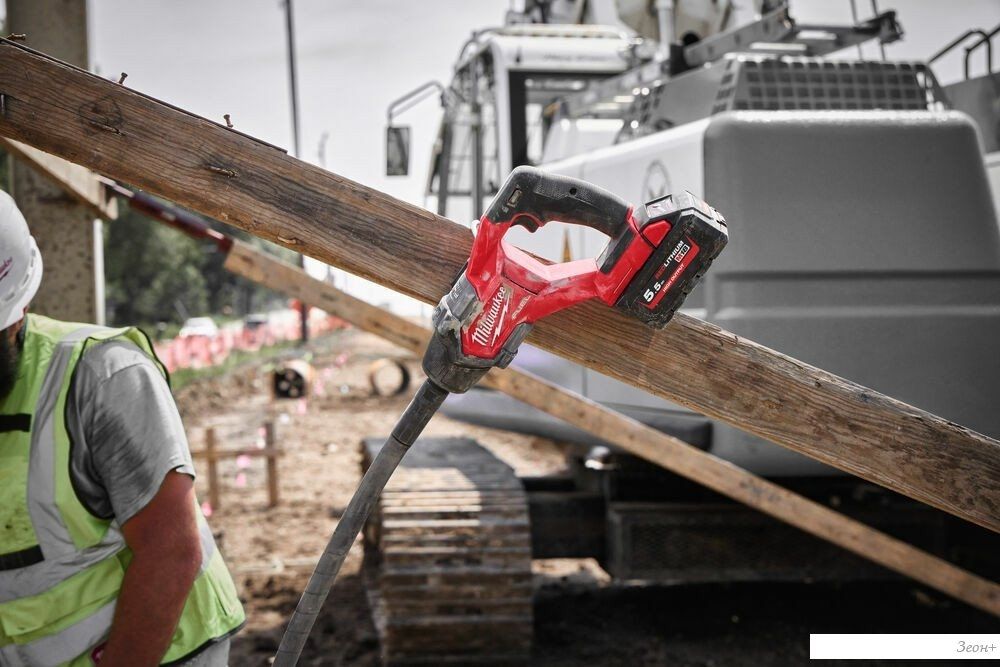 Вибратор глубинный Milwaukee M18 FUEL M18FCVN24-0 4933479599 (без АКБ)