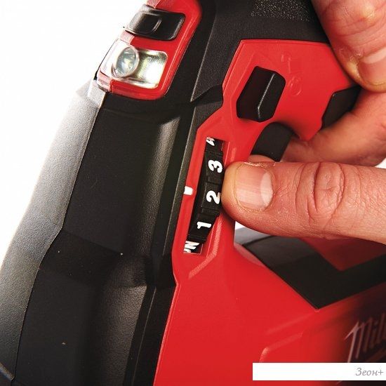 Пистолет для герметика Milwaukee M18 GG-201C 4933440490