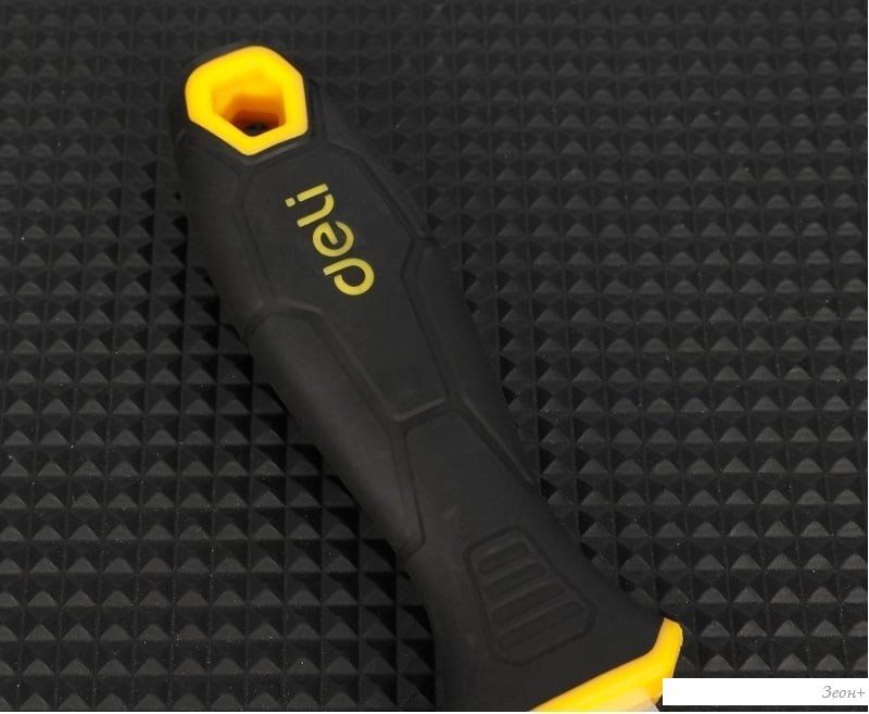 Шпатель Deli DL-HD6