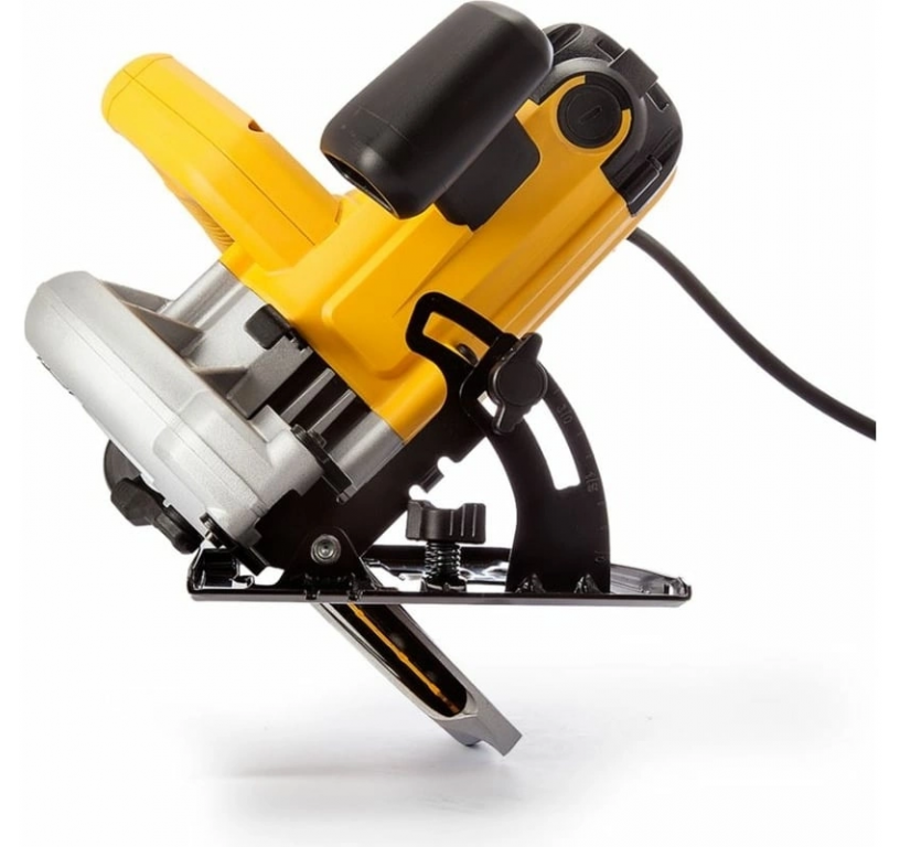 Дисковая пила DeWalt DWE560K