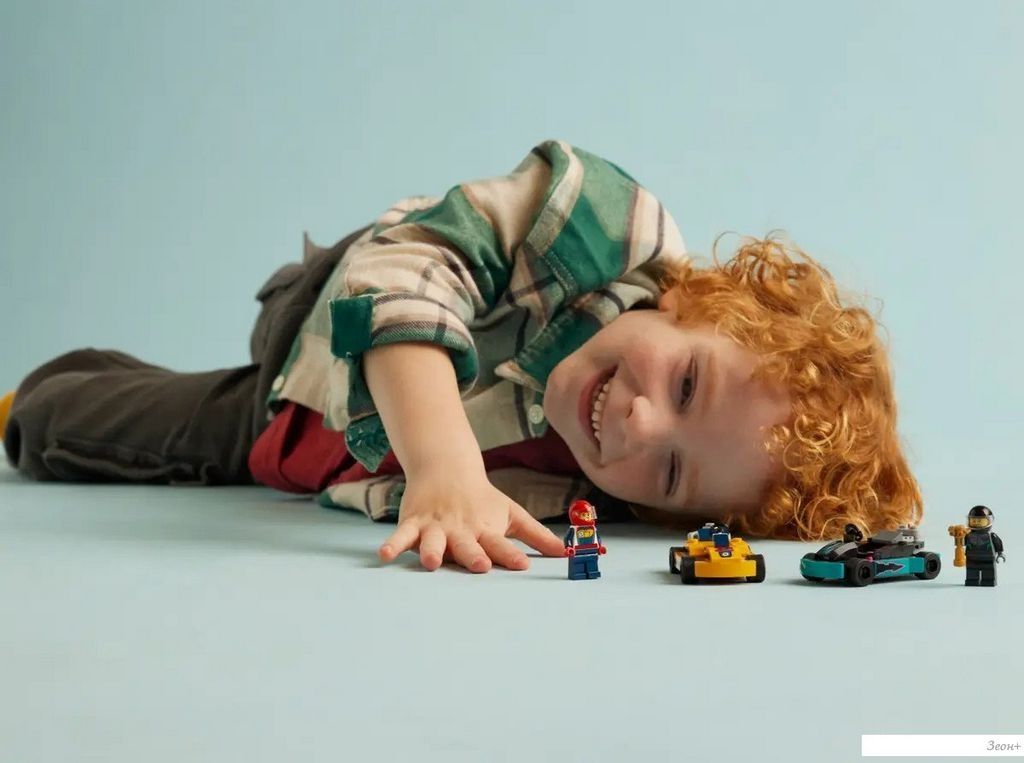 Конструктор LEGO City 60400 Картинг и гонщики